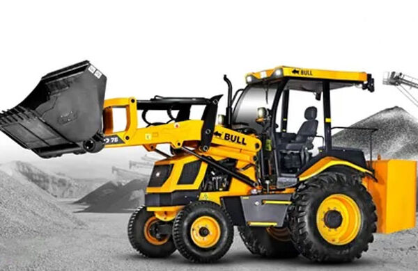 ACE & Komatsu Heavy-Duty Equipment High-Performing, Easy to Operate, and Advanced Technology