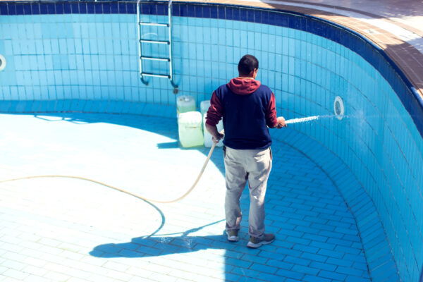 pool repair and maintenance services