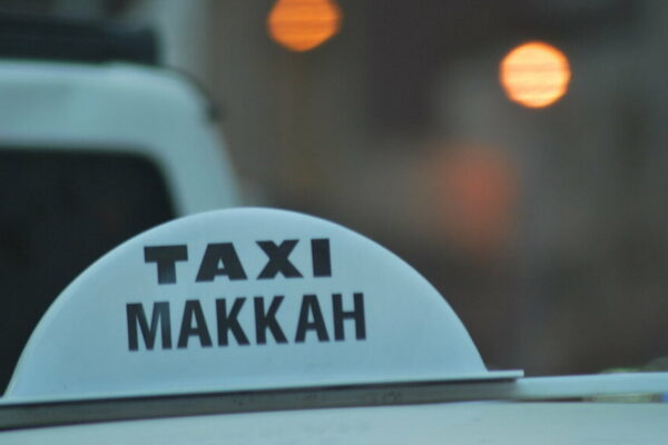 Low Taxi Fare from Madinah to Makkah