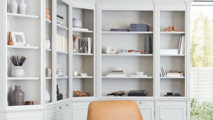 How to Choose the Perfect Book Cabinet for Your Home
